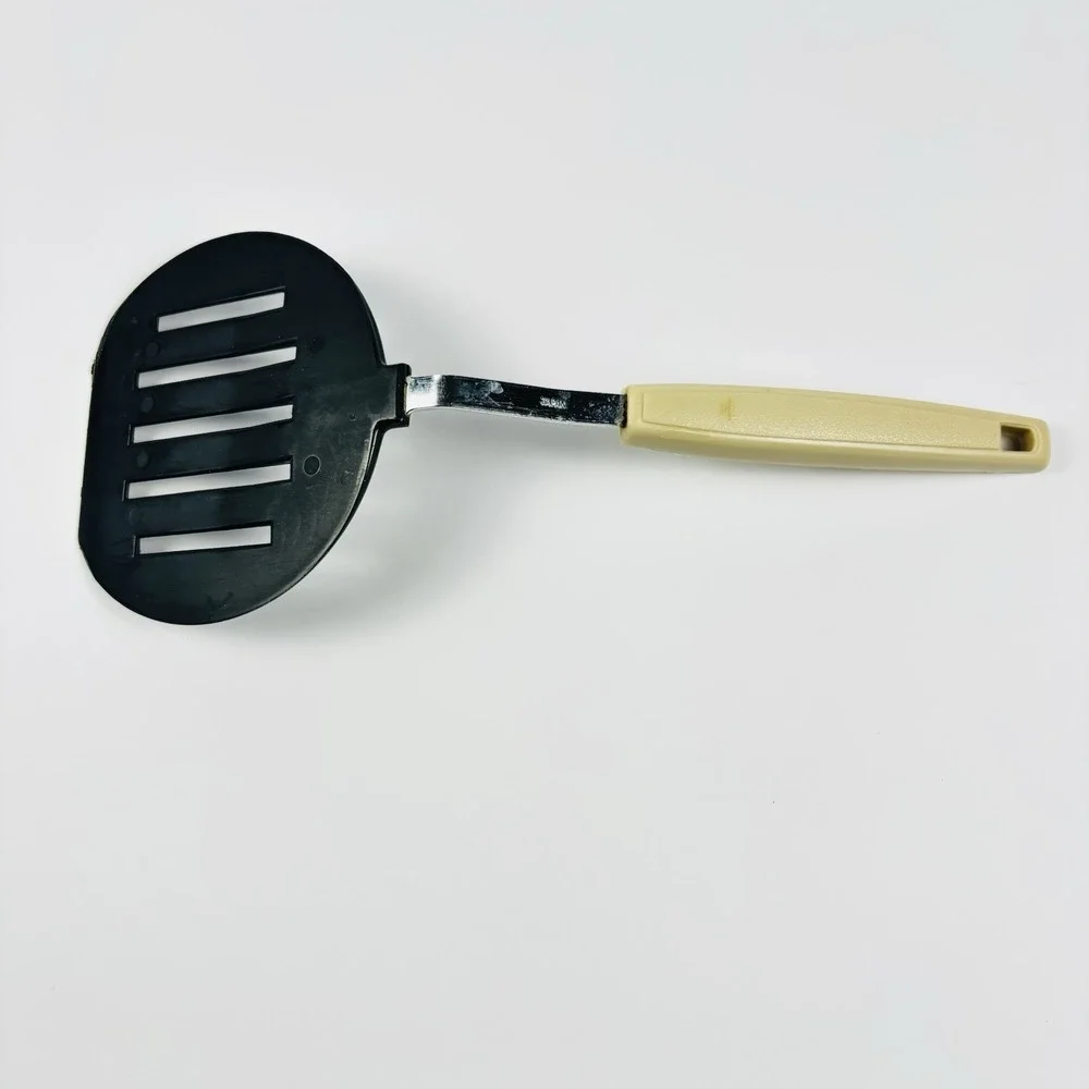 VTG Wide Slotted Spatula By KOCO Japan Black Nylon Wheat Floral Graphics